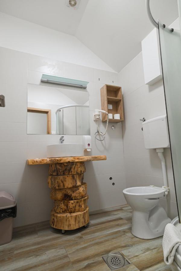 Twenty Park Apart otel Kikinda Dış mekan fotoğraf